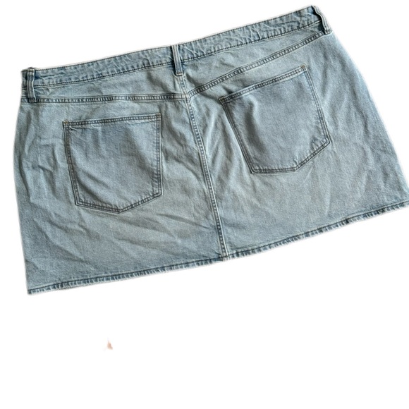 NEW Universal Thread size 26 denim jeans mini skirt light distressed wash faded - Picture 3 of 10
